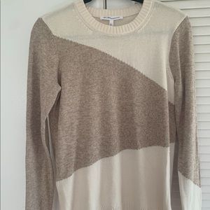 Women’s bcbg sweater